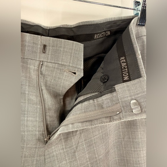 EUC Kenneth Cole Reaction Stretch Plaid Dress Pants - Picture 5 of 8